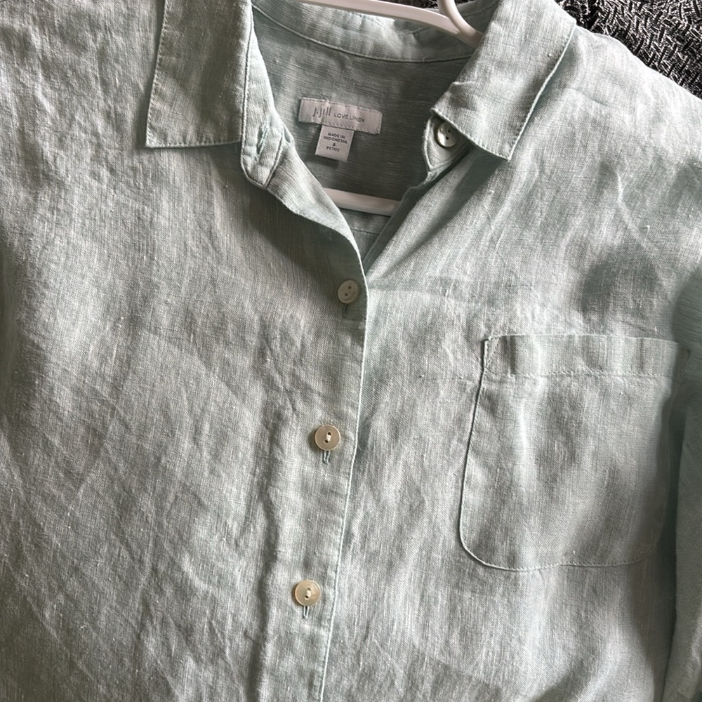 J. Jill lpale mint green Linen Blouse Like New 6P also fine for 6 regular